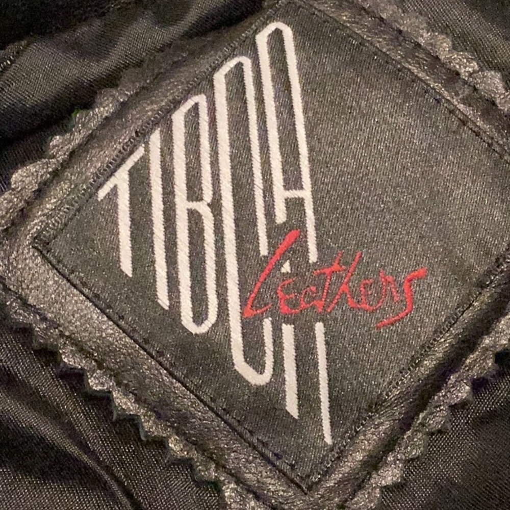 Beautiful leather jacket - Picture 3 of 8